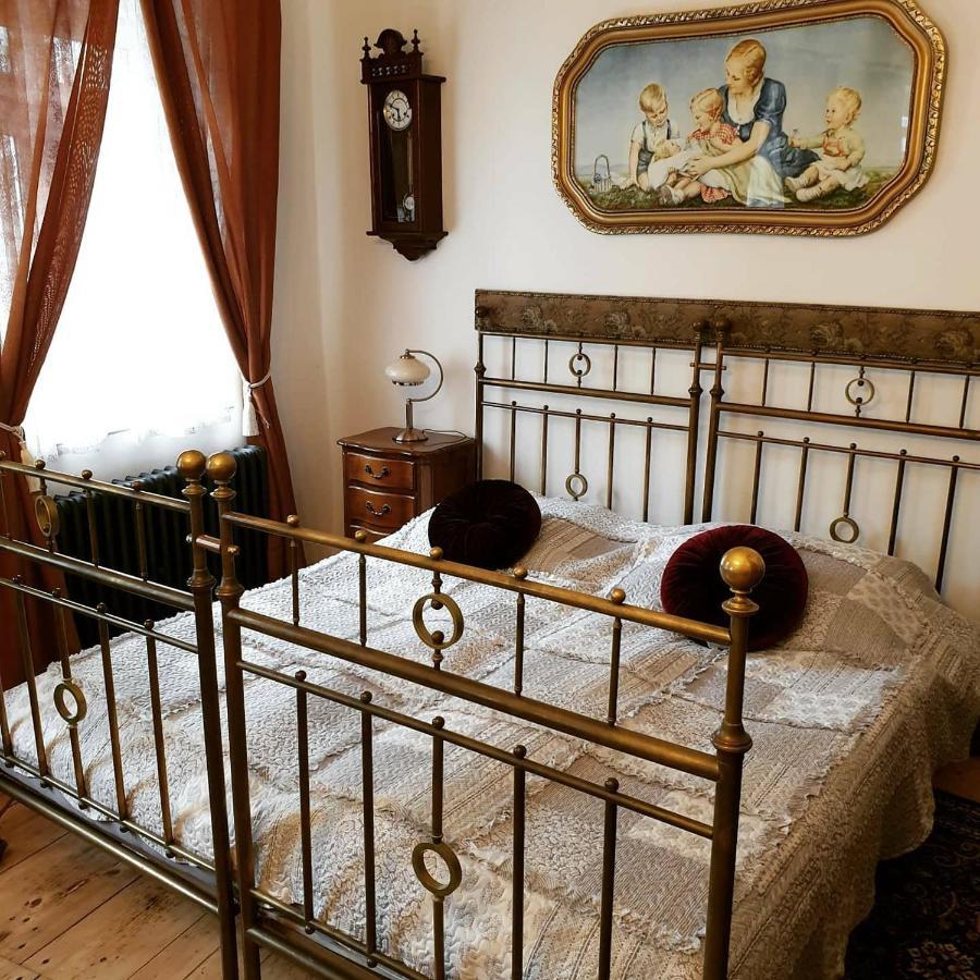 Zlata Leta - Apartmanovy Dum ヤーヒモフ エクステリア 写真